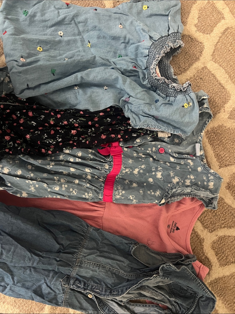 5 dresses 4t Hanna Andersson, Levi’s, Gap